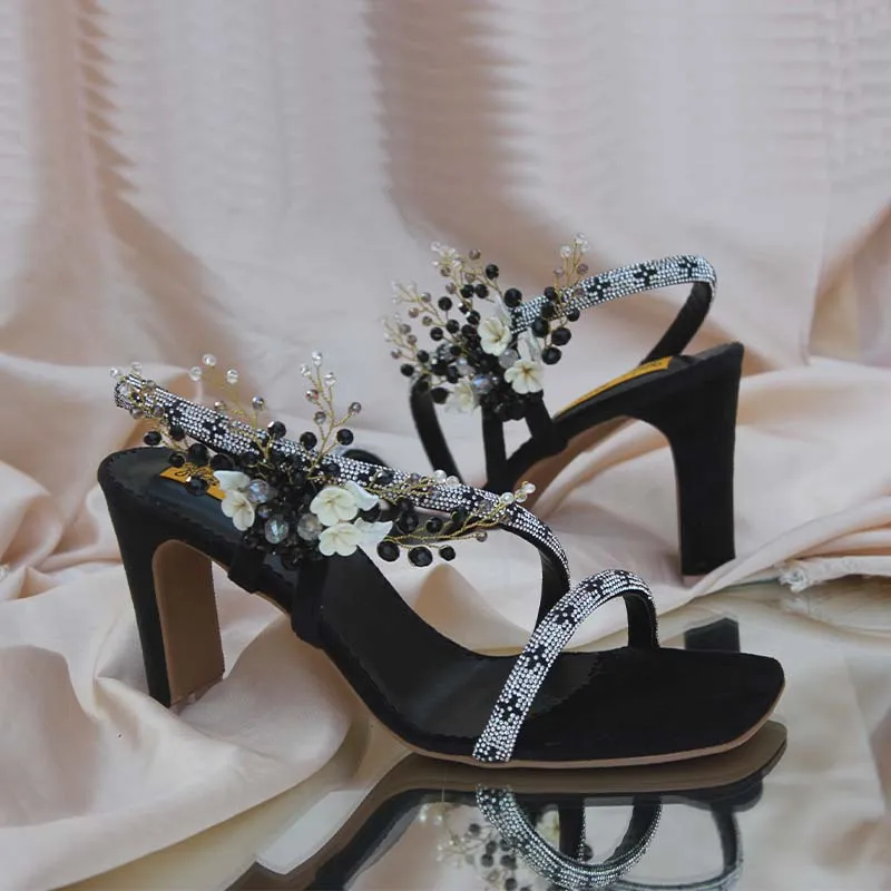 Fancy Heel in Black