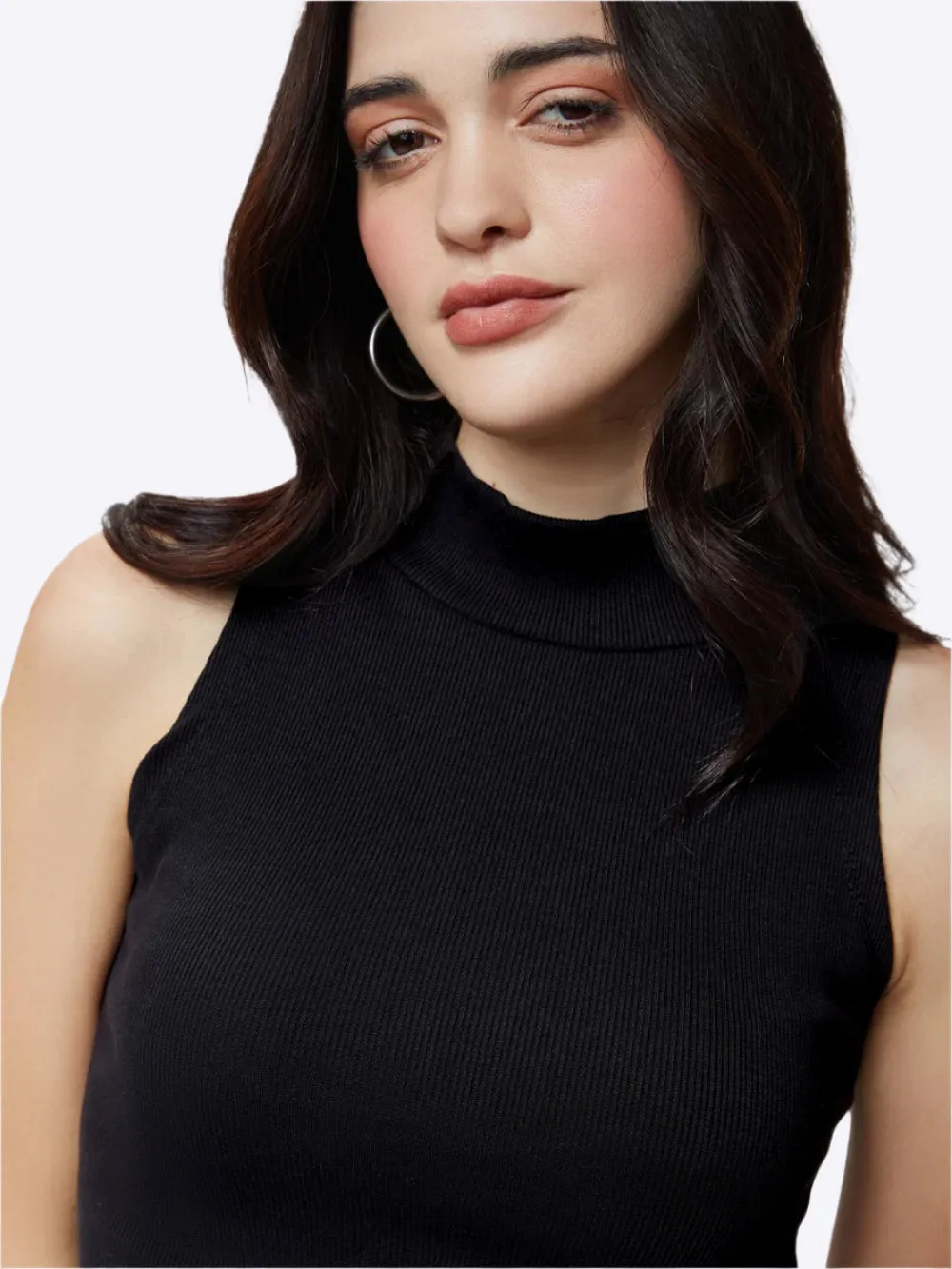 Flirty Fashion: Crop Tops for All