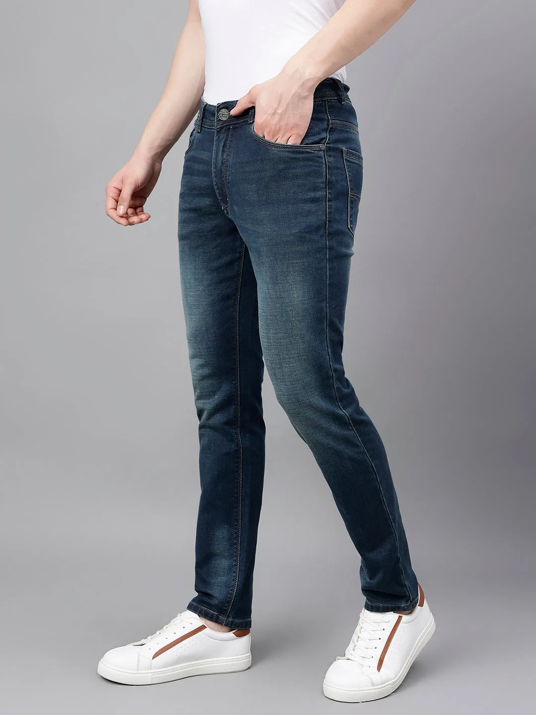 Men Indigo Tint Slim Fit Washed Mid Rise Stretchable Jeans