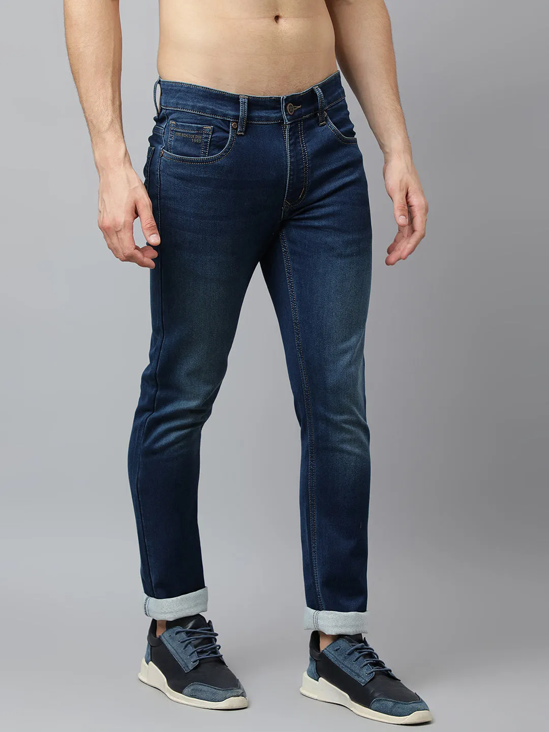 Men Tint Blue Slim Fit Mid Rise Clean Look Stretchable Jeans