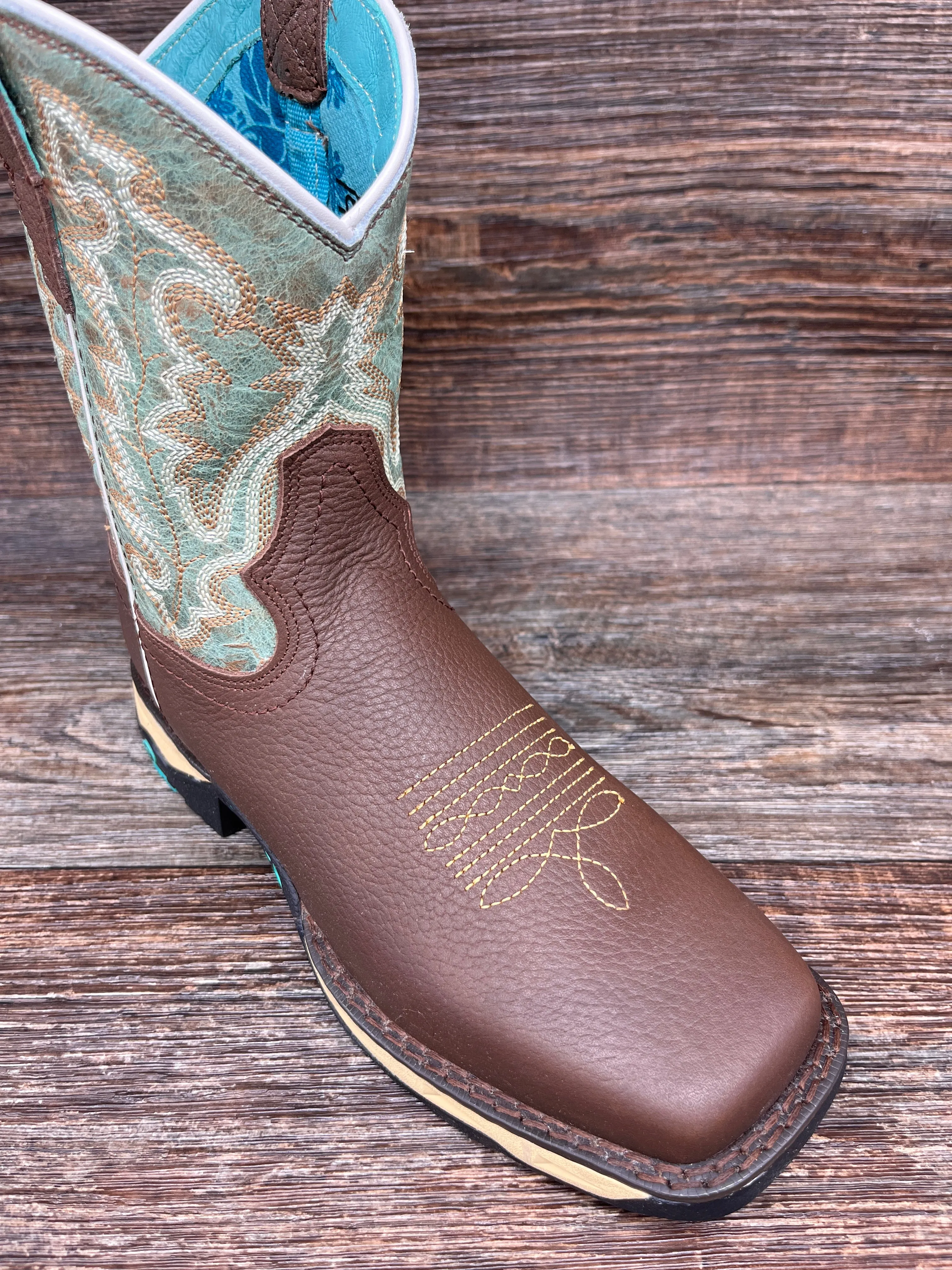 w5002 Women's Square Toe Farm & Ranch Western/Work Boots by Corral